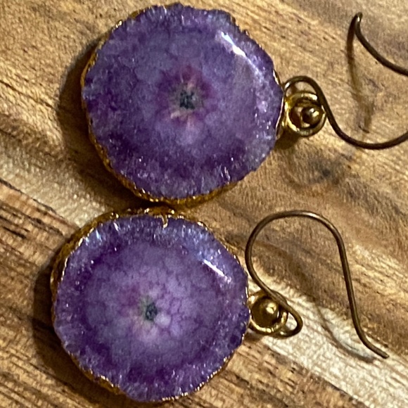 Gold foiled purple agate earrings - Picture 2 of 9